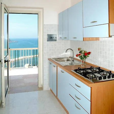 La Torretta アパートホテル