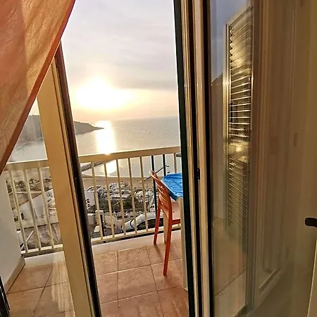 La Torretta Ξενοδοχείο με διαμερίσματα 3*